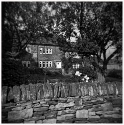 Cottage in Hartshead.jpg