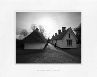 Almshouses_Thaxted.jpg