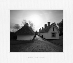 Almshouses_Thaxted_5b.jpg