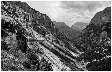 Descent of Stelvio Pass. Italy.jpg