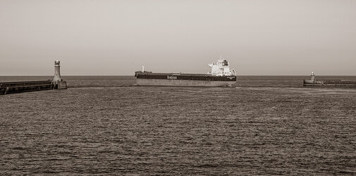 Rostrum 3 Leaving the Tyne.jpg