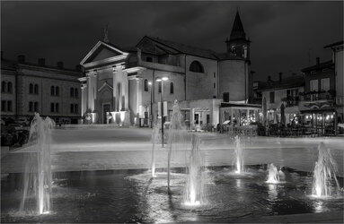 Plazza Fernando di Savoia.jpeg